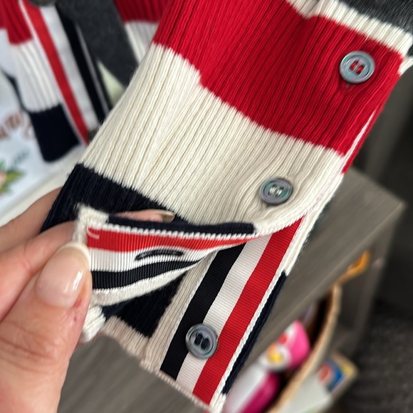 Thom Browne cashmere sweater size 3. - Picture 4 of 8